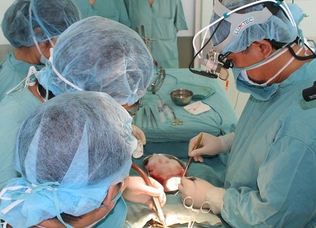 Phẫu thuật chữa u xơ cổ tử cung